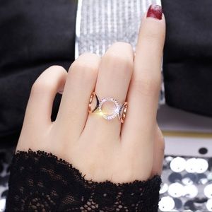 ✨Rose Gold Circle Band✨